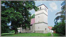 Kirche in Löbnitz an der Linde