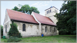 Kirche in Löbnitz an der Linde