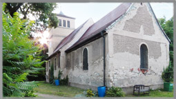 Kirche in Löbnitz an der Linde